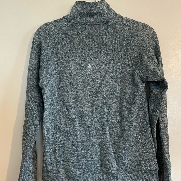 Lululemon Engineered Warmth Half-Zip | Size 4 - Picture 3 of 4